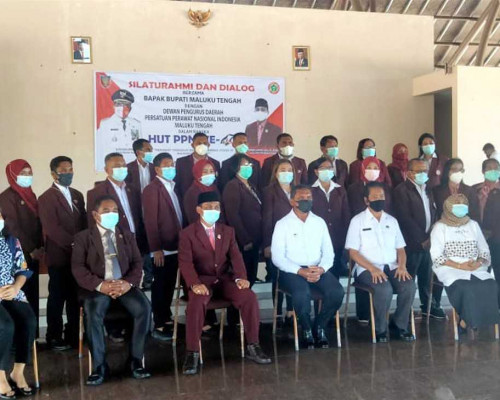 Bupati Maluku Tengah;Perawat Ujung Tombak Pembangunan Kesehatan